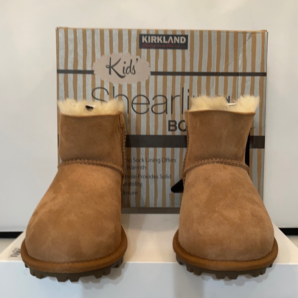 KIRKLAND SIGNATURE KIDS BOOTS